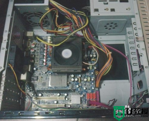 电脑容易发热死机怎么回事_电脑运行发热死机的修复方法