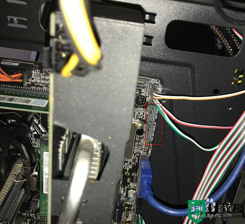台式机械硬盘怎么安装_机箱机械硬盘安装图解