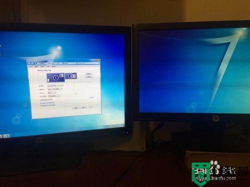 电脑如何用两个显示器显示_一台主机连接两个显示器怎么设置