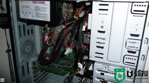 固态硬盘台式机安装图解_台式电脑固态硬盘在什么位置