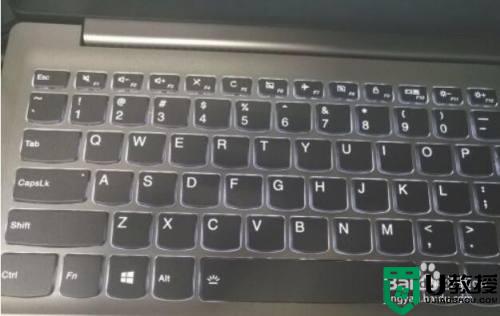 联想小新键盘灯怎么开_如何打开联想小新电脑的键盘灯