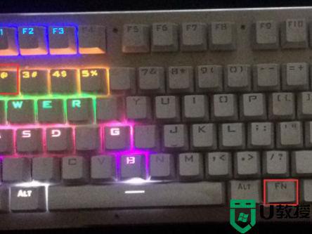 雷蛇键盘怎么设置灯光_雷蛇键盘灯开关是哪个键