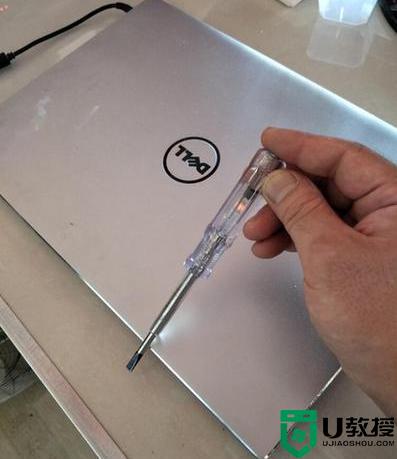 为什么笔记本充电的时候漏电_笔记本电脑漏电的处理方法