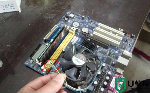 电脑cpu风扇怎么拆卸_电脑CPU风扇拆卸图解