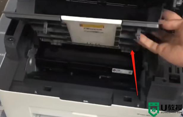 惠普136w打印机如何更换硒鼓_惠普136nw打印机换硒鼓图解 